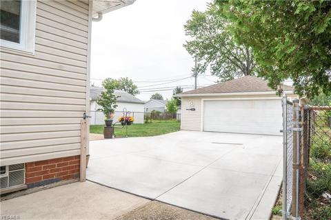 30312 Arnold Rd, Willowick, OH 44095 photo 16
