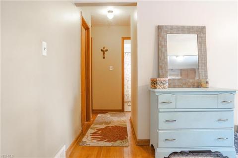 30312 Arnold Rd, Willowick, OH 44095 photo 11