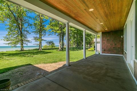 3703 Edgewater Dr, Ashtabula, OH 44004 photo 5
