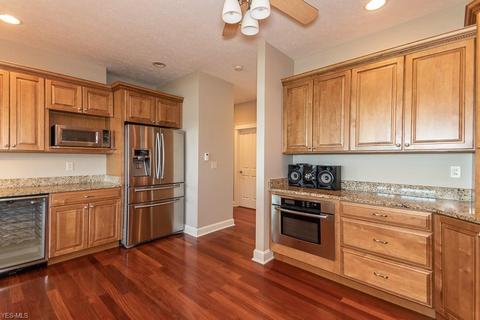 3703 Edgewater Dr, Ashtabula, OH 44004 photo 11