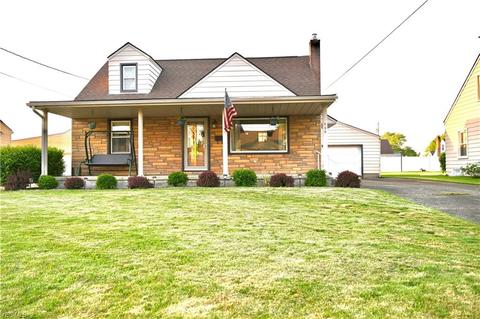229 Renee Dr, Struthers, OH 44471 photo 1