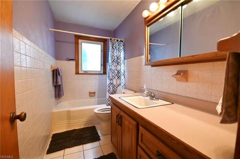 229 Renee Dr, Struthers, OH 44471 photo 11