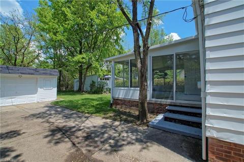 17233 Mapleboro Ave, Maple Heights, OH 44137 photo 15