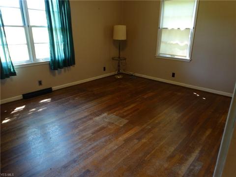 8029 Center Rd, Ashtabula, OH 44004 photo 12