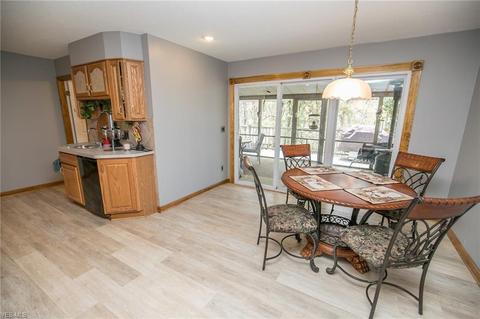 7600 Ridge Rd, Parma, OH 44129 photo 9