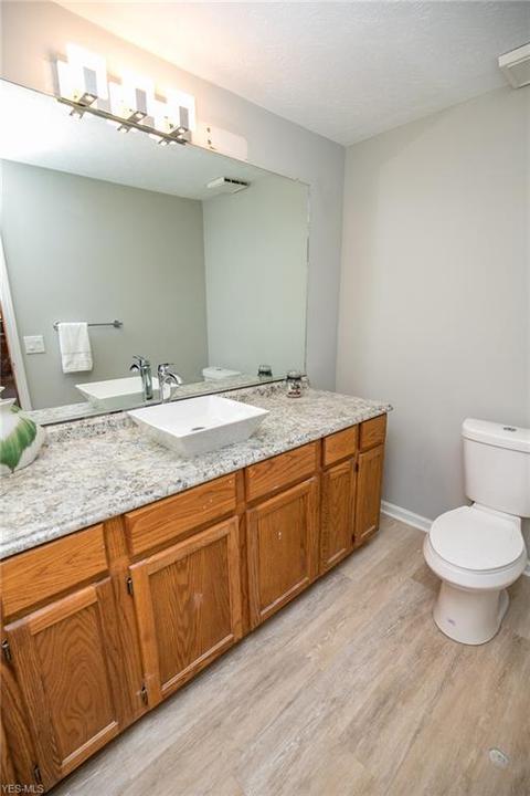 7600 Ridge Rd, Parma, OH 44129 photo 8