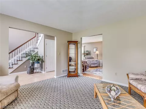 3214 Doubler Dr, Akron, OH 44319 photo 8