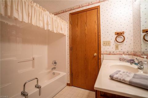 4746 Preserve Dr NW, Canton, OH 44708 photo 19