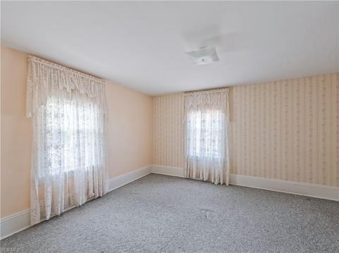 1057 Mount Vernon Ave, Akron, OH 44310 photo 17