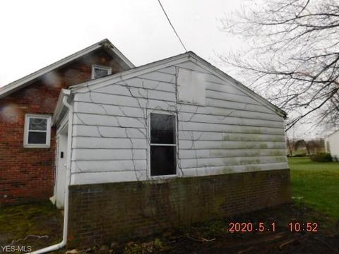 2713 Blake Rd, Ashtabula, OH 44004 photo 2