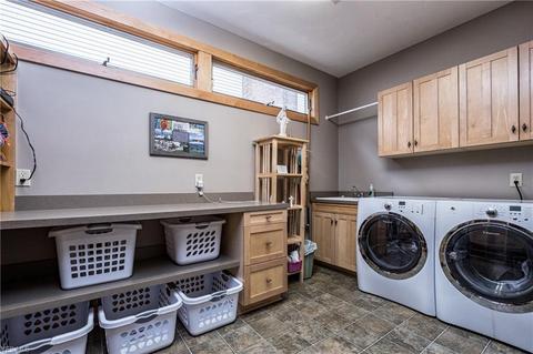 5575 E Boulevard NW, Canton, OH 44718 photo 13