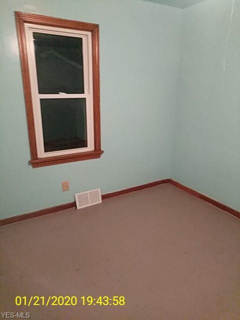 33 Creed St, Struthers, OH 44471 photo 9