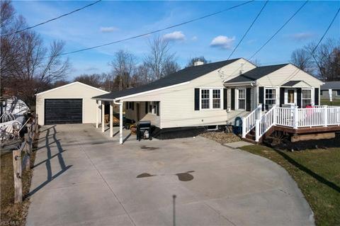 9795 E Center St, Windham, OH 44288 photo 2