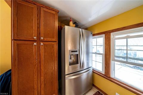 9795 E Center St, Windham, OH 44288 photo 16