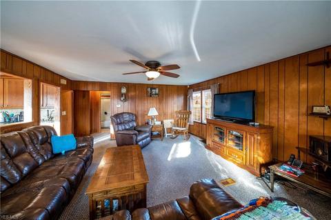 9795 E Center St, Windham, OH 44288 photo 21
