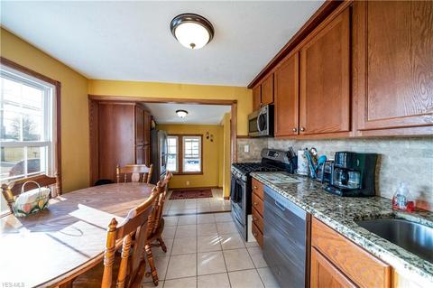 9795 E Center St, Windham, OH 44288 photo 17