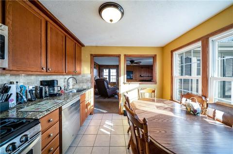 9795 E Center St, Windham, OH 44288 photo 15