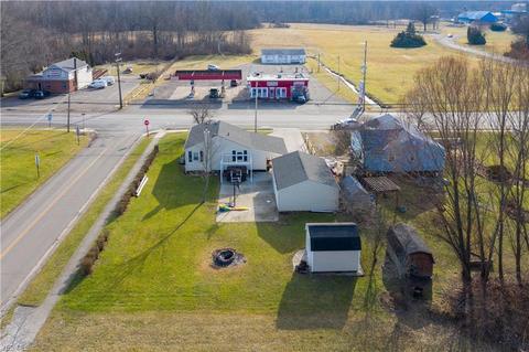 9795 E Center St, Windham, OH 44288 photo 7