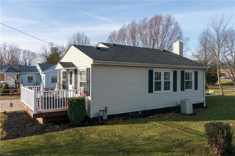 9795 E Center St, Windham, OH 44288 photo 4