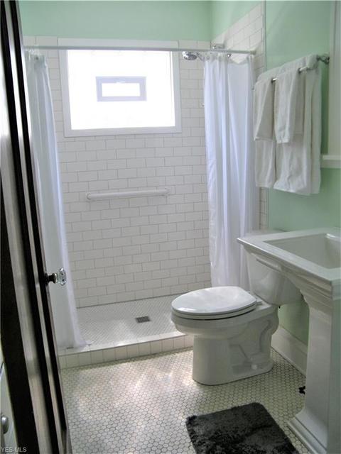112 Baker St, Berea, OH 44017 photo 9