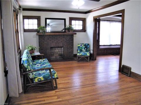 112 Baker St, Berea, OH 44017 photo 3