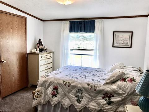 8868 Nichols Rd, Windham, OH 44288 photo 12