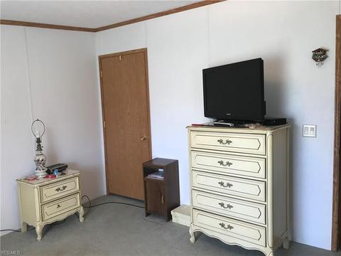 8868 Nichols Rd, Windham, OH 44288 photo 11