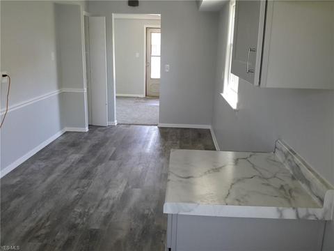 10140 Moore Dr, Parma, OH 44130 photo 15