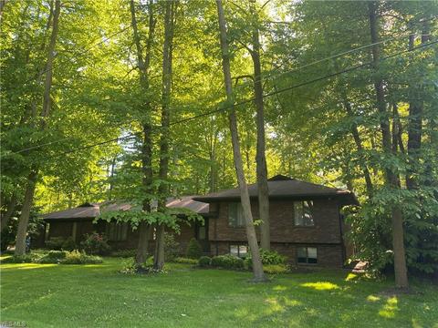 1711 Warrick Dr, Ashtabula, OH 44004 photo 1
