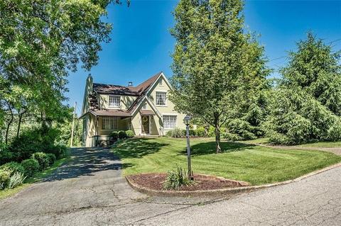 57 Forest Hills Dr, Wheeling, WV 26003 photo 1