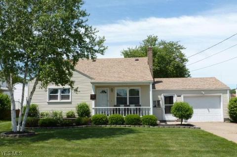 975 5th St, Struthers, OH 44471 photo 1