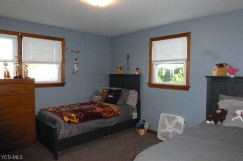 975 5th St, Struthers, OH 44471 photo 11