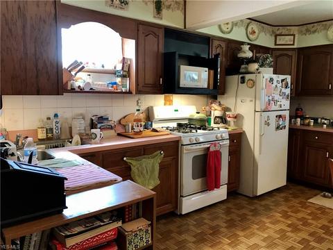36829 Saint Clair St, Willoughby, OH 44094 photo 9