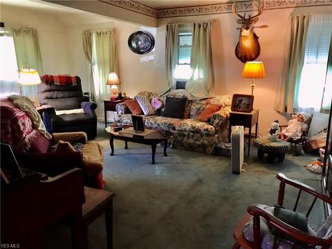 36829 Saint Clair St, Willoughby, OH 44094 photo 8