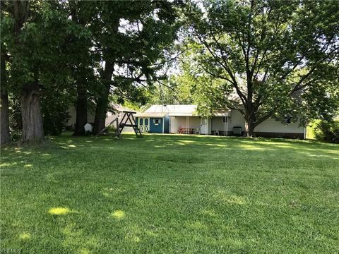 36829 Saint Clair St, Willoughby, OH 44094 photo 5