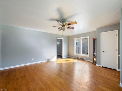 120 E 13th St, Dover, OH 44622 photo 5