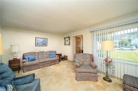 316 E 280th St, Euclid, OH 44132 photo 4