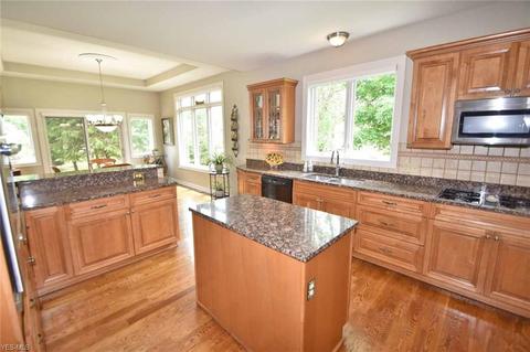 205 Brighton Dr, Aurora, OH 44202 photo 10