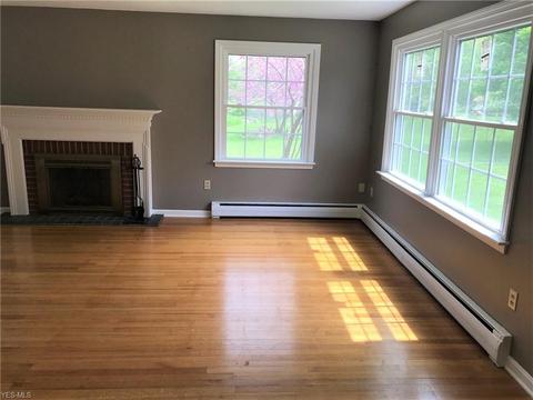 42809 Galaxy Dr, Elyria, OH 44035 photo 3