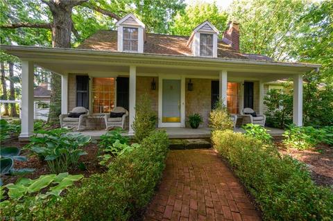 3481 Perry Dr NW, Canton, OH 44708 photo 2
