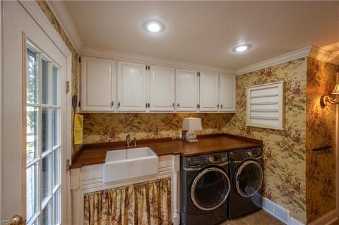 3481 Perry Dr NW, Canton, OH 44708 photo 32