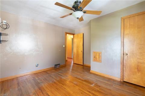 453 W Omar St, Struthers, OH 44471 photo 9