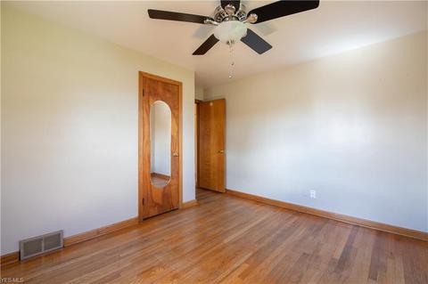 453 W Omar St, Struthers, OH 44471 photo 13