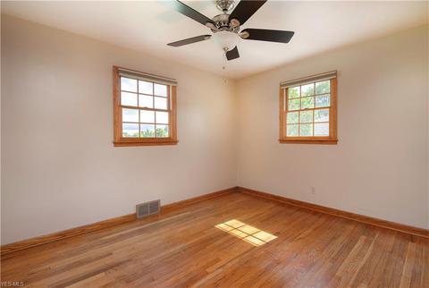 453 W Omar St, Struthers, OH 44471 photo 12