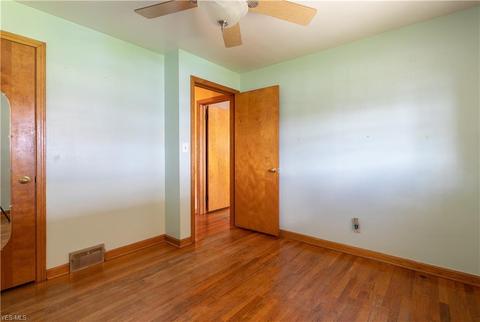 453 W Omar St, Struthers, OH 44471 photo 11