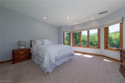 8310 Eagle Ridge Dr, Concord, OH 44077 photo 23
