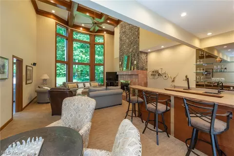 8310 Eagle Ridge Dr, Concord, OH 44077 photo 9