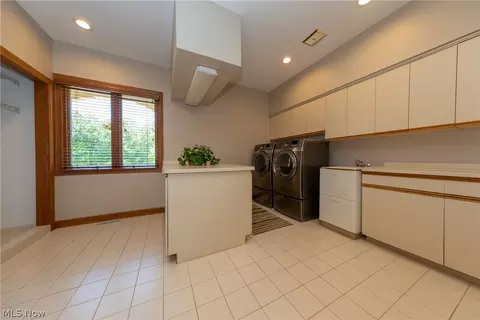 8310 Eagle Ridge Dr, Concord, OH 44077 photo 17