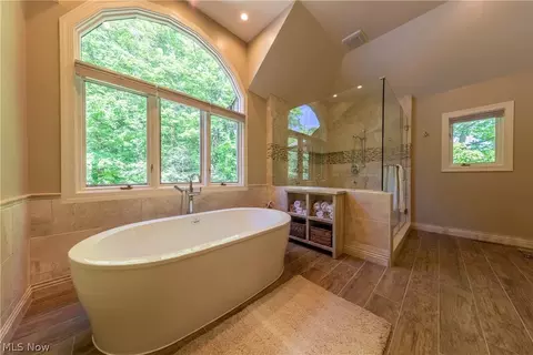 8310 Eagle Ridge Dr, Concord, OH 44077 photo 21