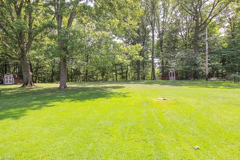 6101 Sequoia Dr, Parma, OH 44134 photo 3